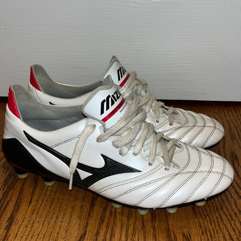 mizuno morelia professional model